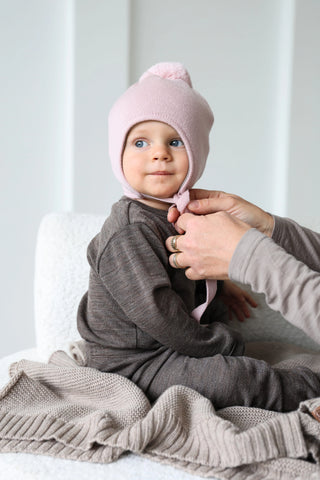 Czapka z wełny merino z wełnianą podszewką pink